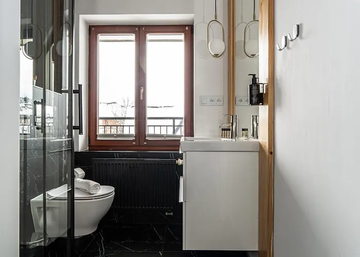 Brzozowa Centrum By Rentilopl Apartmán